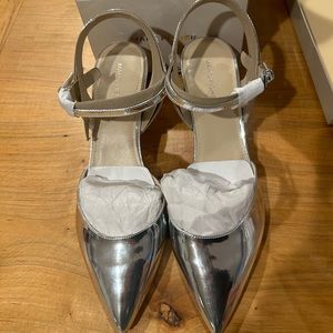 Marc Fisher silver heels -never worn